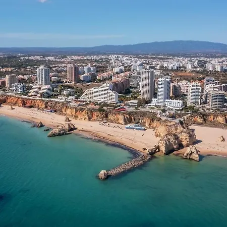 Olilou - Silhueta Citadina