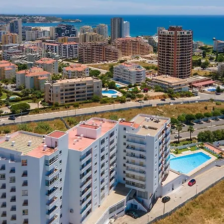 Olilou - Silhueta Citadina Апартаменты *